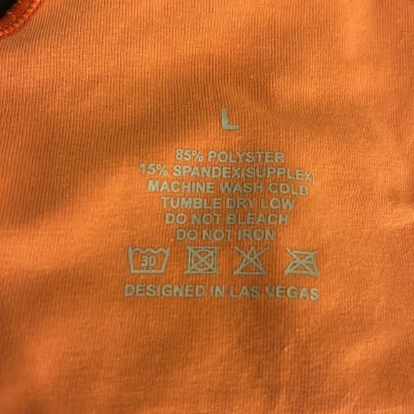 Agent 84 Sports bra, pull over style, size L, criss-cross back - Picture 7 of 8